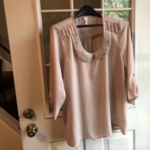 XL beaded shirt. Studio Y. Peter Pan type shirt.